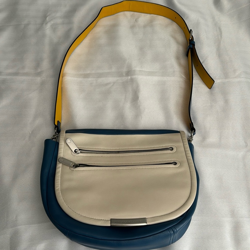 Marc by Marc Jacobs messenger bag